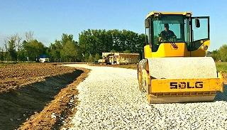 Отсыпка дороги в Кирово-чепецке от 2Землекопа-Крв от 924 руб. за метр